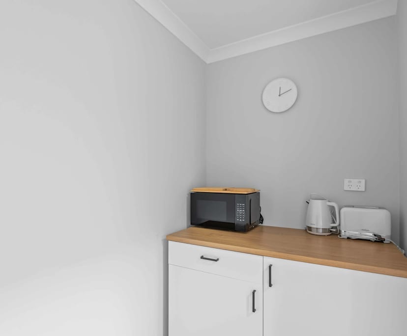 $300, Share-house, 6 bathrooms, Truganina VIC 3029