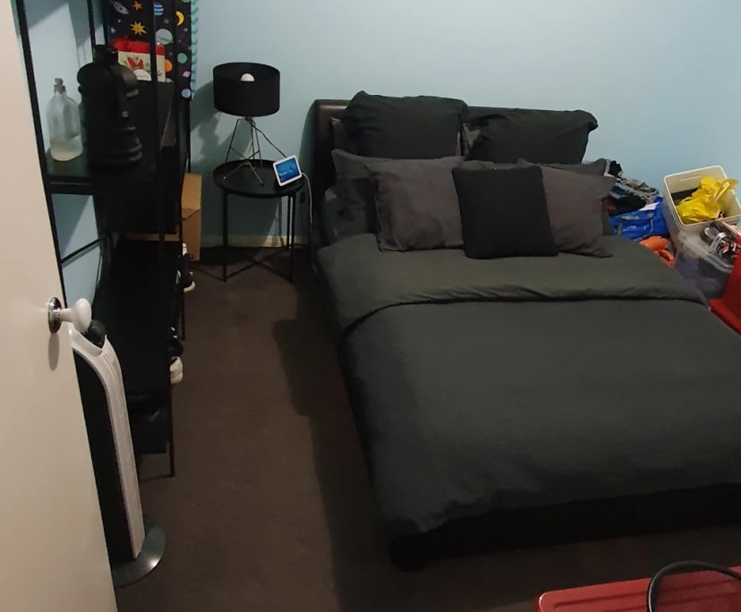 Room in a share house