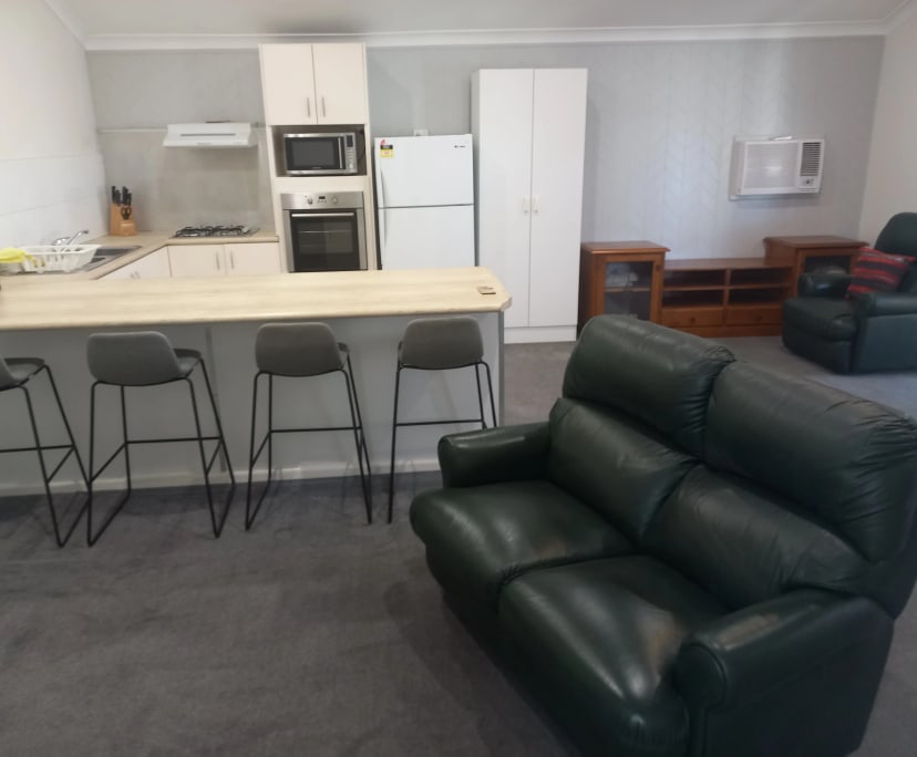 $560, Whole-property, 2 bathrooms, Mandurah WA 6210