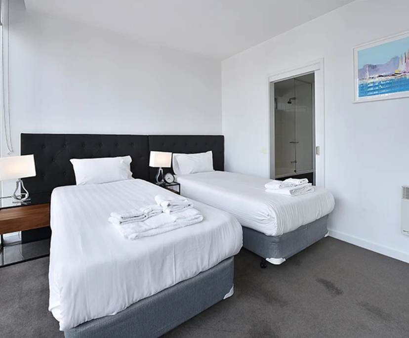 $1,450, Whole-property, 3 bathrooms, Melbourne VIC 3000