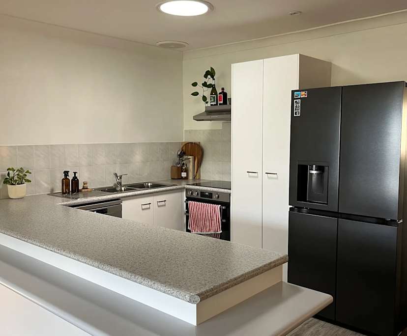 $300, Share-house, 3 bathrooms, Shailer Park QLD 4128