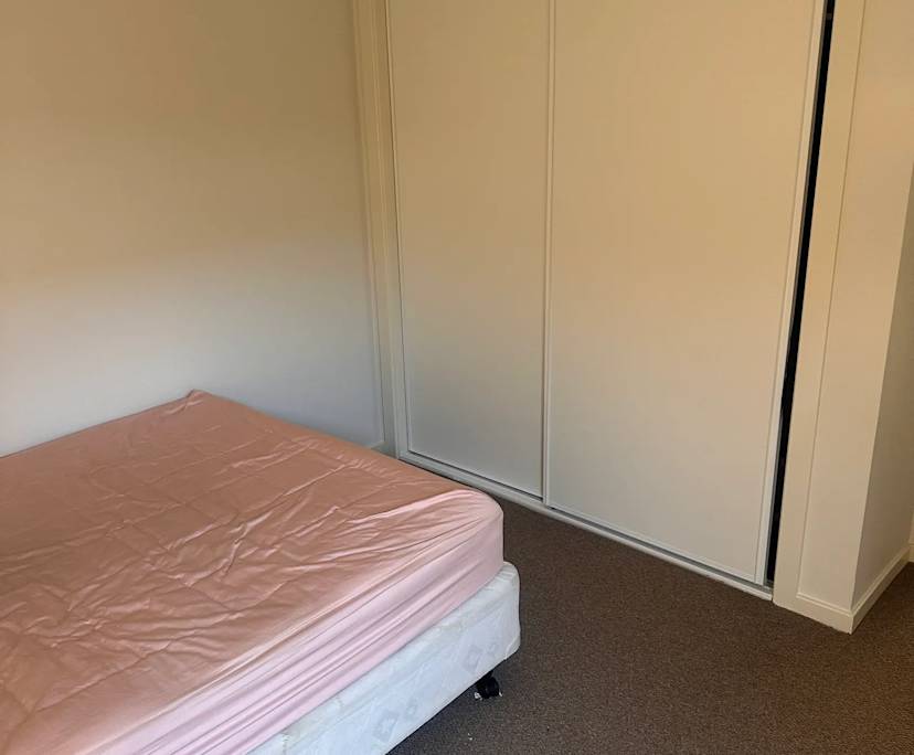 $300, Share-house, 2 bathrooms, Officer VIC 3809