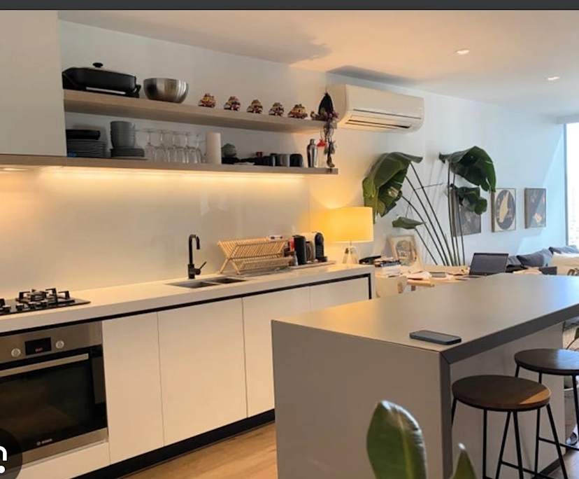 Furnished room in a flatshare