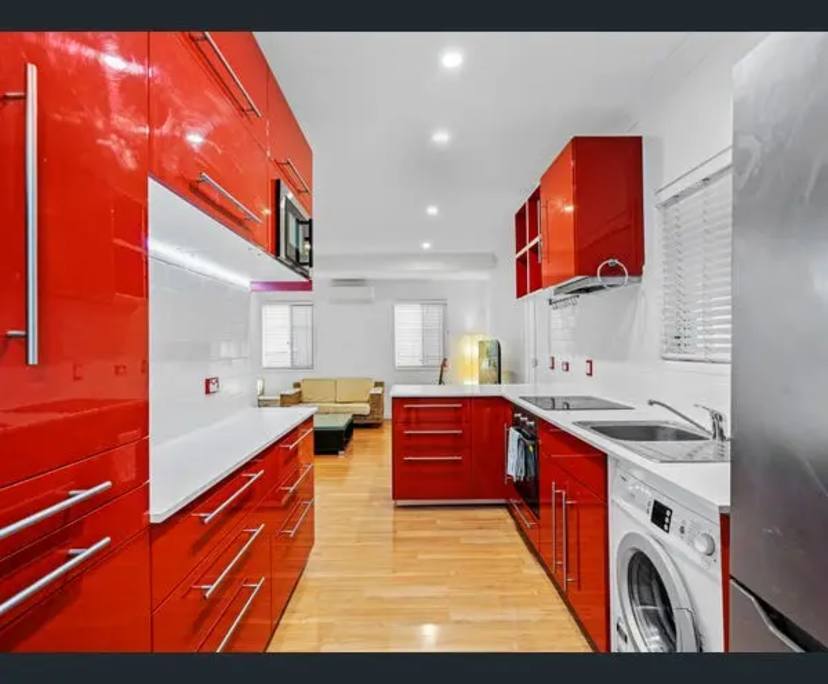 Unfurnished room in a flatshare