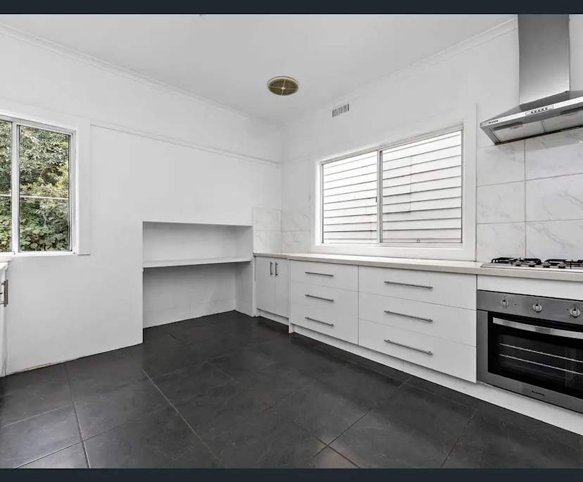 $380, Share-house, 2 bathrooms, Seddon VIC 3011