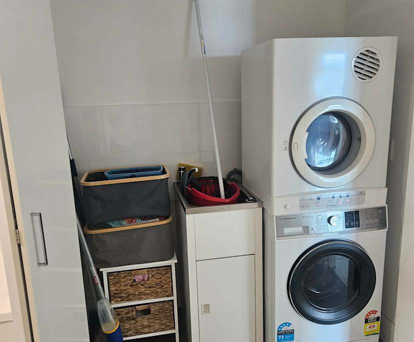 $600, Flatshare, 2 bathrooms, Surfers Paradise QLD 4217