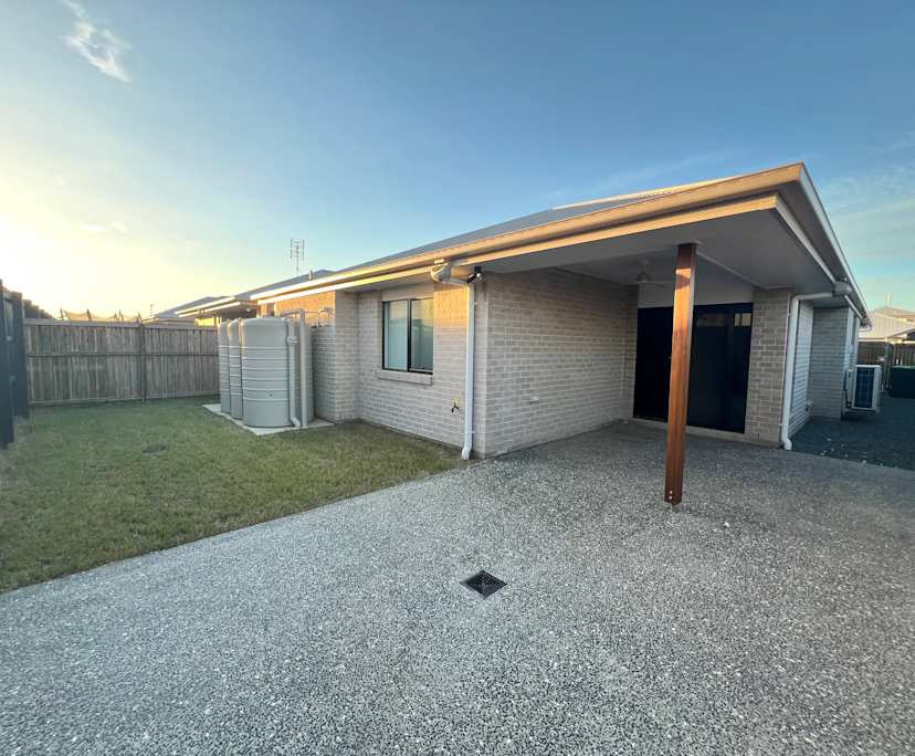 Unfurnished room in a share house