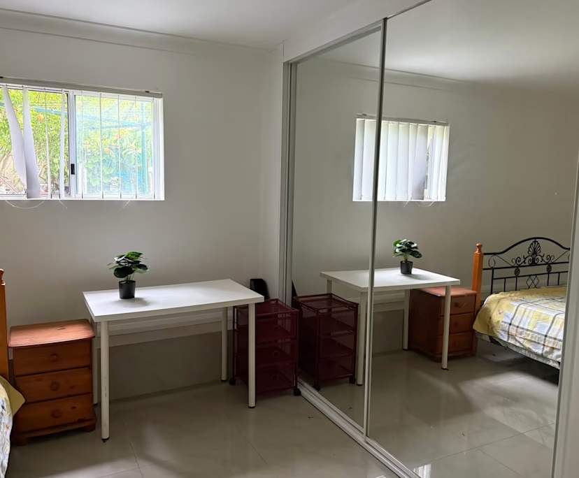 Furnished room in a share house