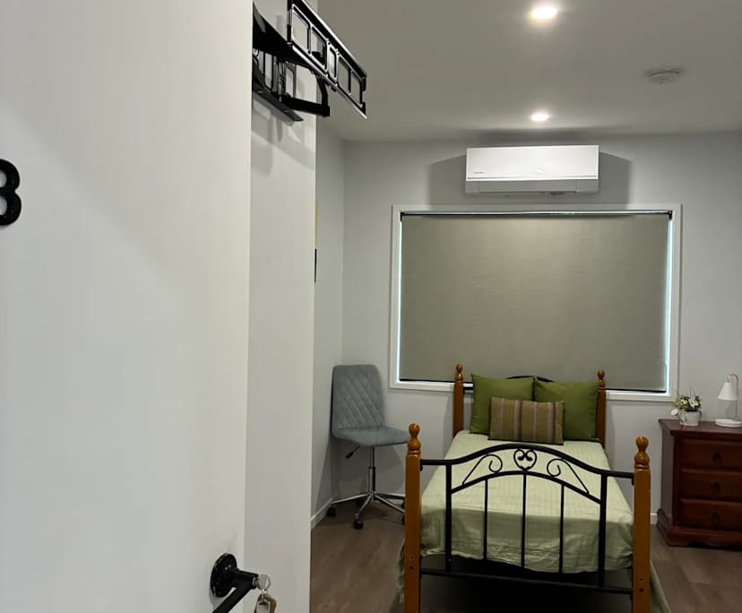 $360, Share-house, 6 bathrooms, Deer Park VIC 3023