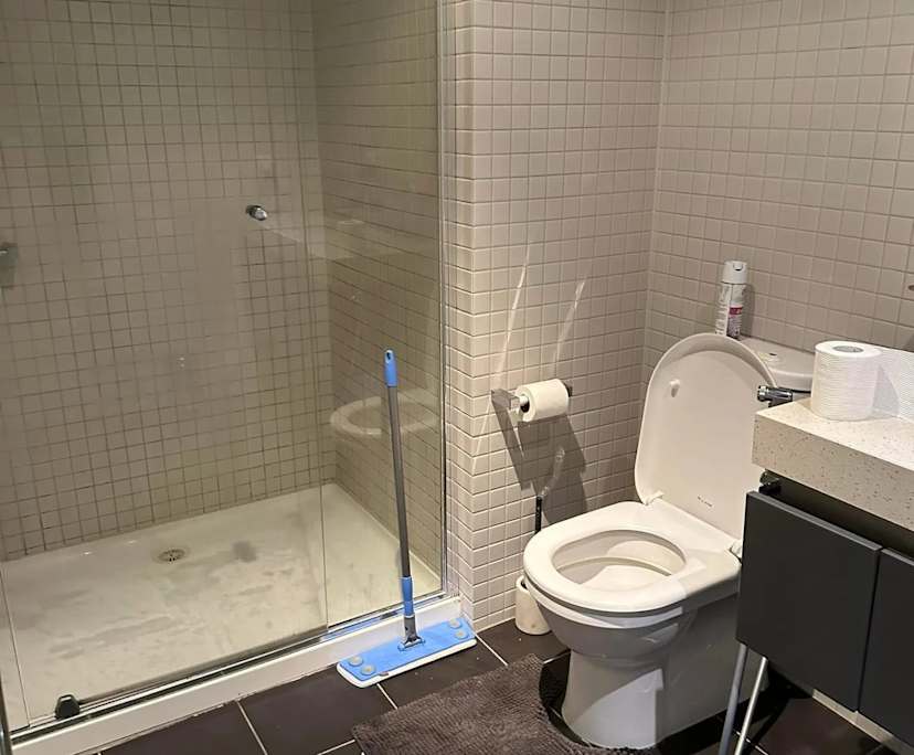 $410, Flatshare, 2 bathrooms, Port Melbourne VIC 3207