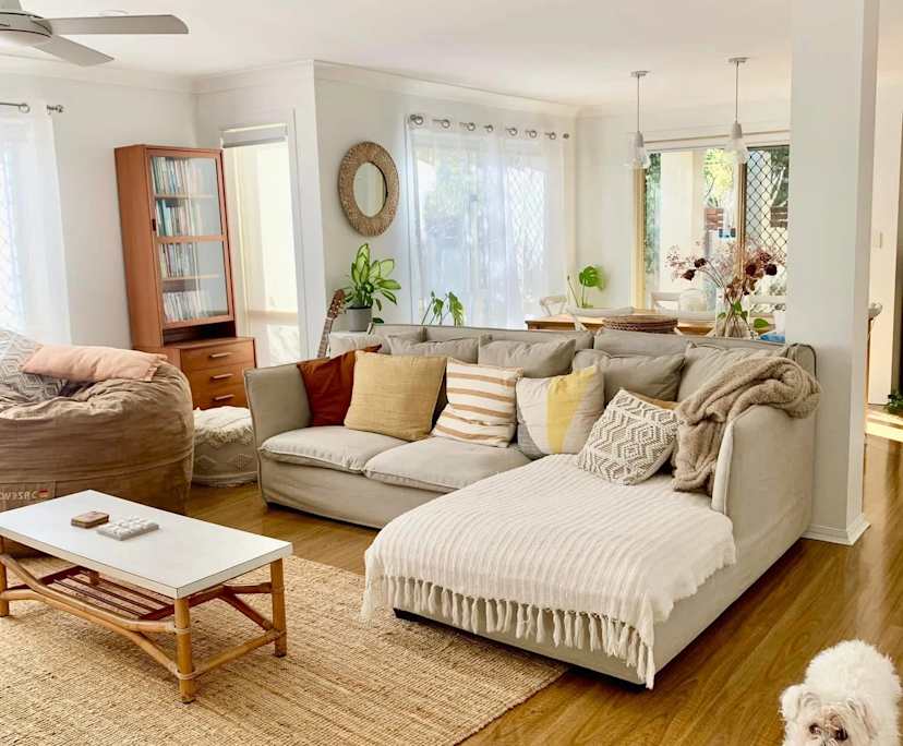 Whole property with 3 rooms for rent