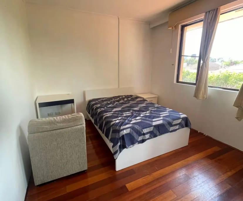 Furnished room in a share house