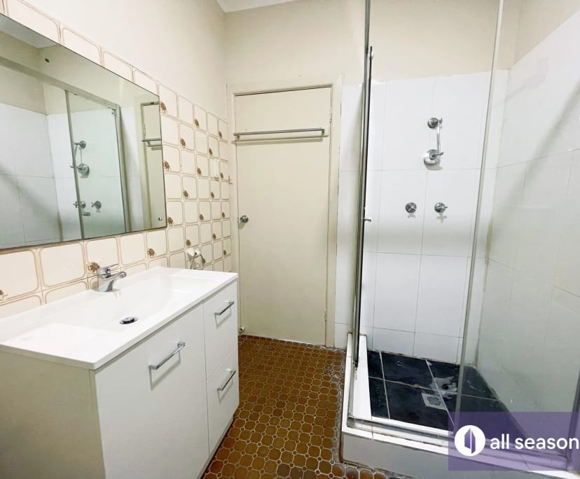 $160, Whole-property, 3 bathrooms, Marsfield NSW 2122