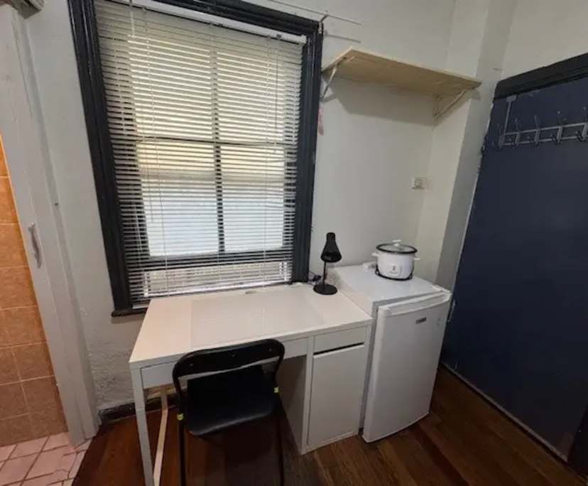 $325, Student-accommodation, 4 bathrooms, Chippendale NSW 2008