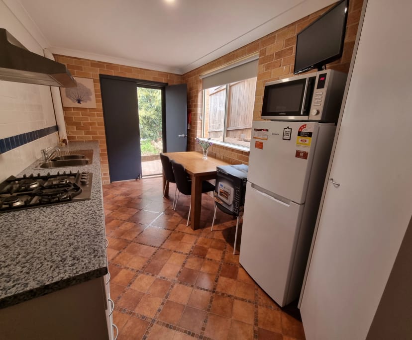 $390, Granny-flat, 1 bathroom, Port Macquarie NSW 2444