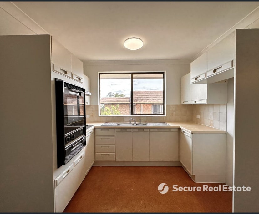 $320, Flatshare, 2 bathrooms, Indooroopilly QLD 4068