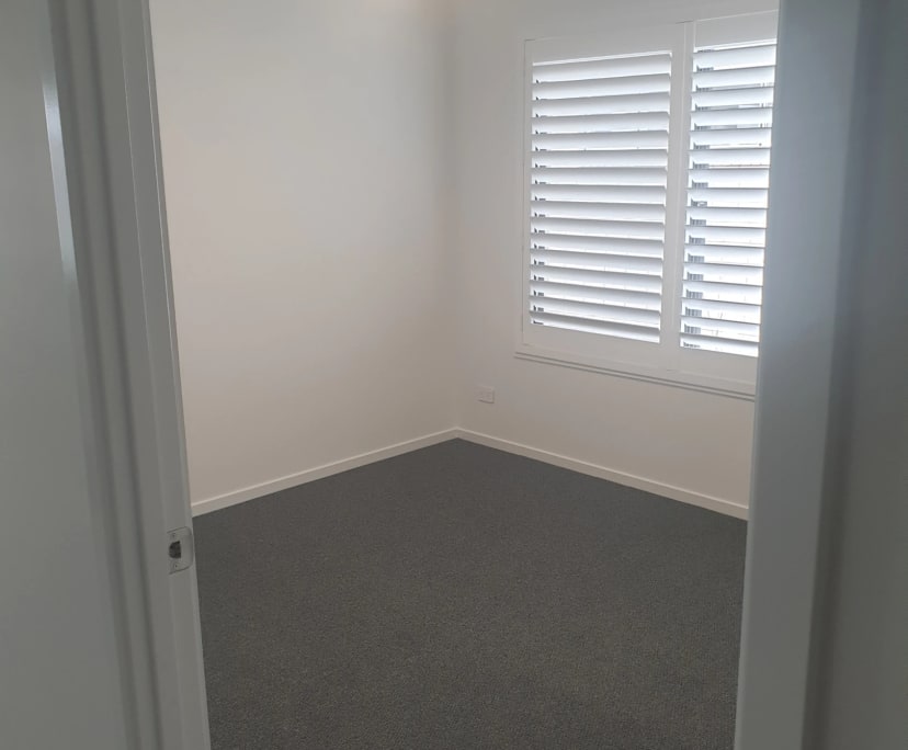 Unfurnished room in a share house