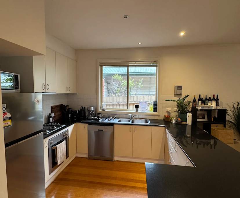 Furnished room in a share house