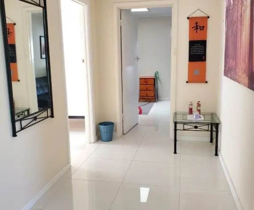 Furnished room in a share house