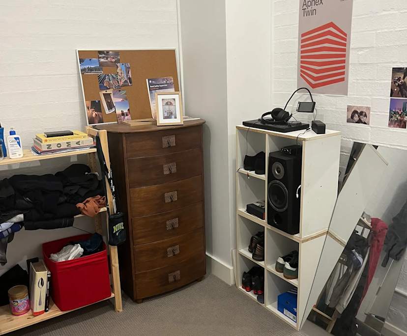 Furnished room in a share house