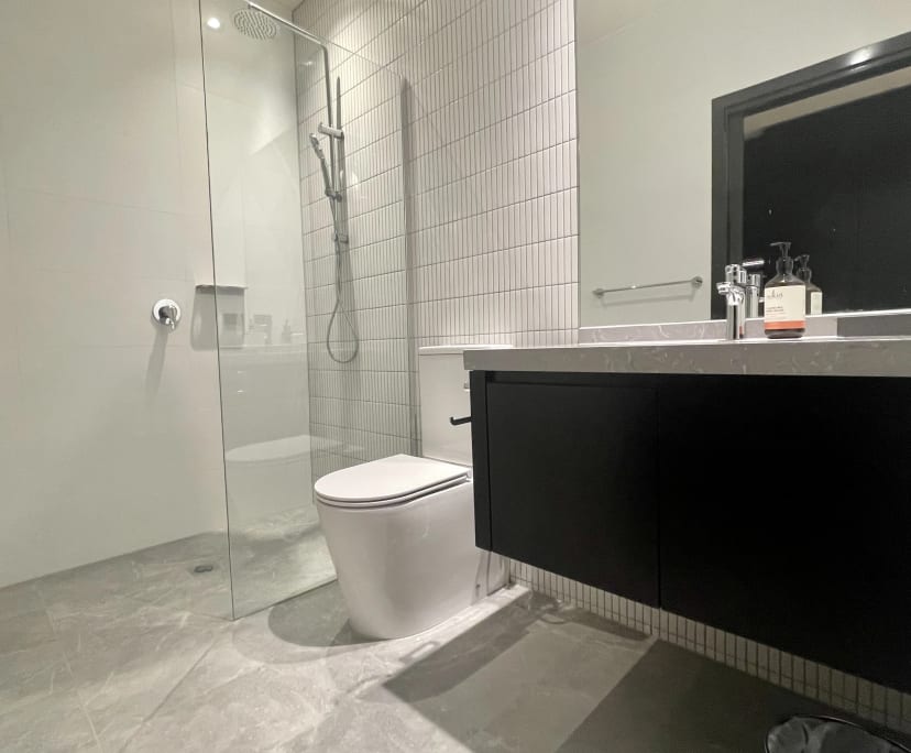 $350, Share-house, 6 bathrooms, Melton VIC 3337