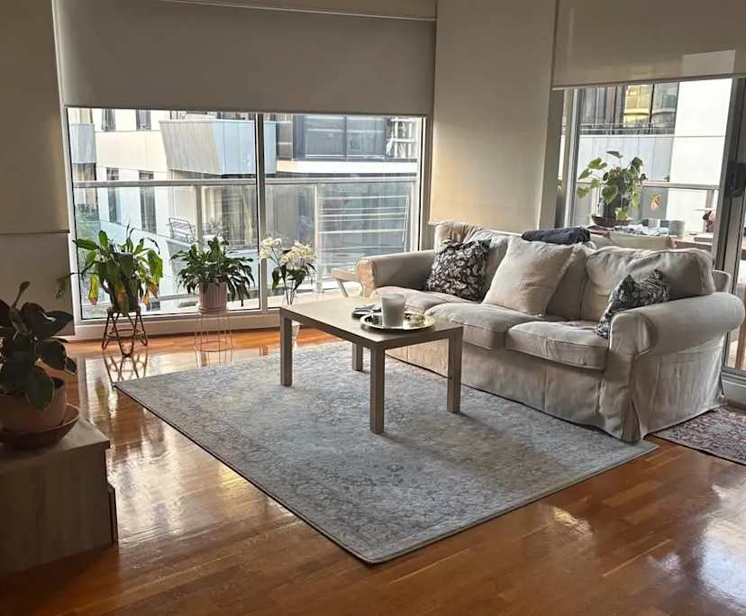 Furnished room in a flatshare