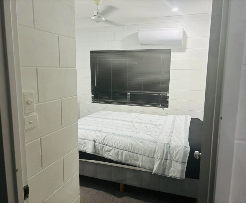 Room for Rent in Mareeba, QLD 200, Furnished, Sha...
