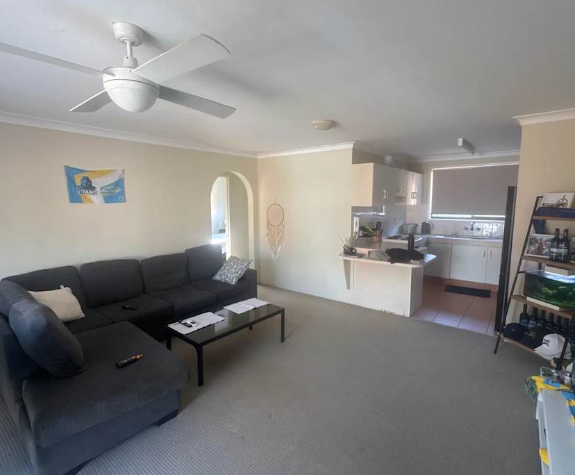 $275, Flatshare, 2 bathrooms, Mermaid Waters QLD 4218