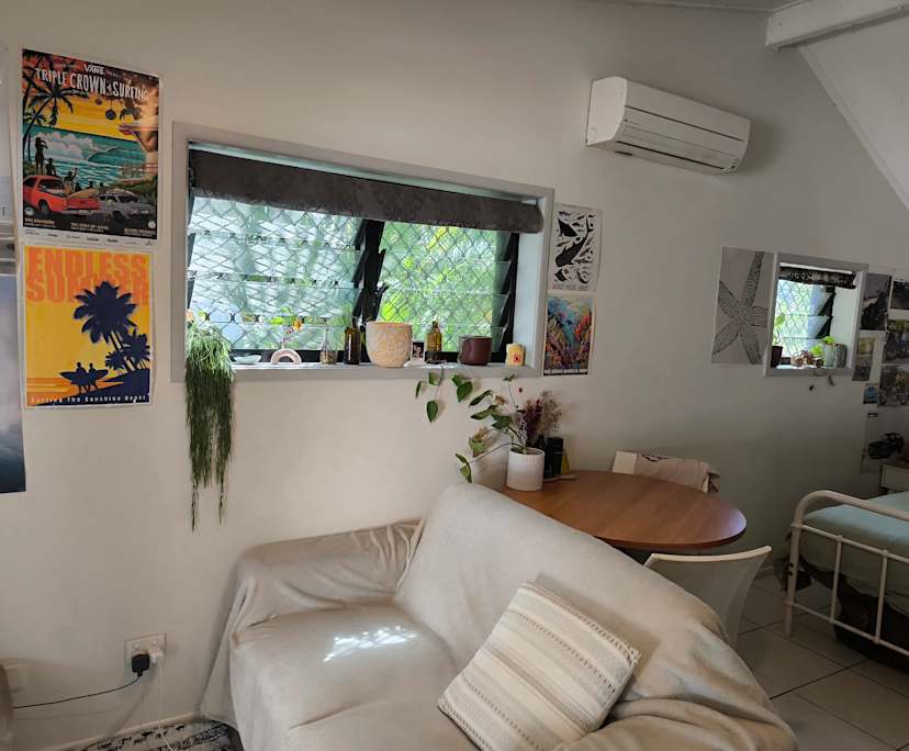 Furnished room studio flat for rent