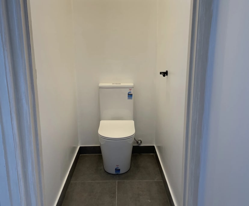 Room in a share house