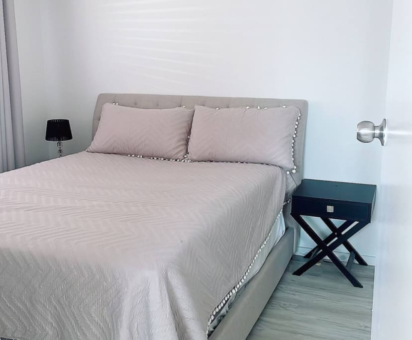 $1,000, Whole-property, 3 bathrooms, Southport QLD 4215