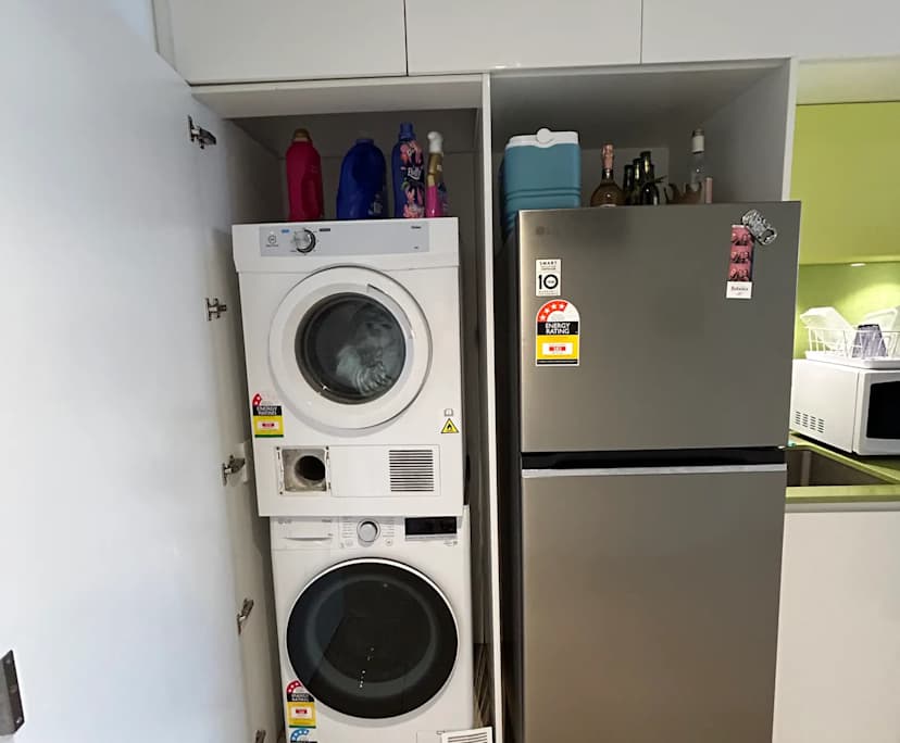 $550, Flatshare, 2 bathrooms, Carlton VIC 3053