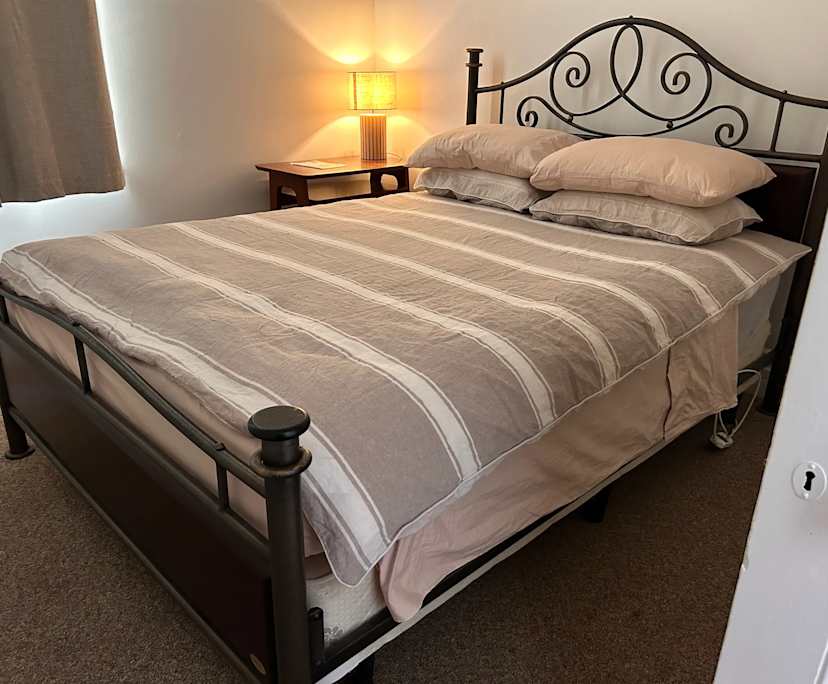 $180, Share-house, 3 bathrooms, Geelong VIC 3220