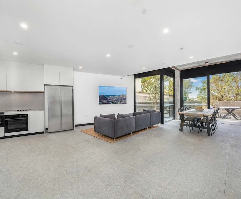 $640, Studio, 1 bathroom, Hurlstone Park NSW 2193