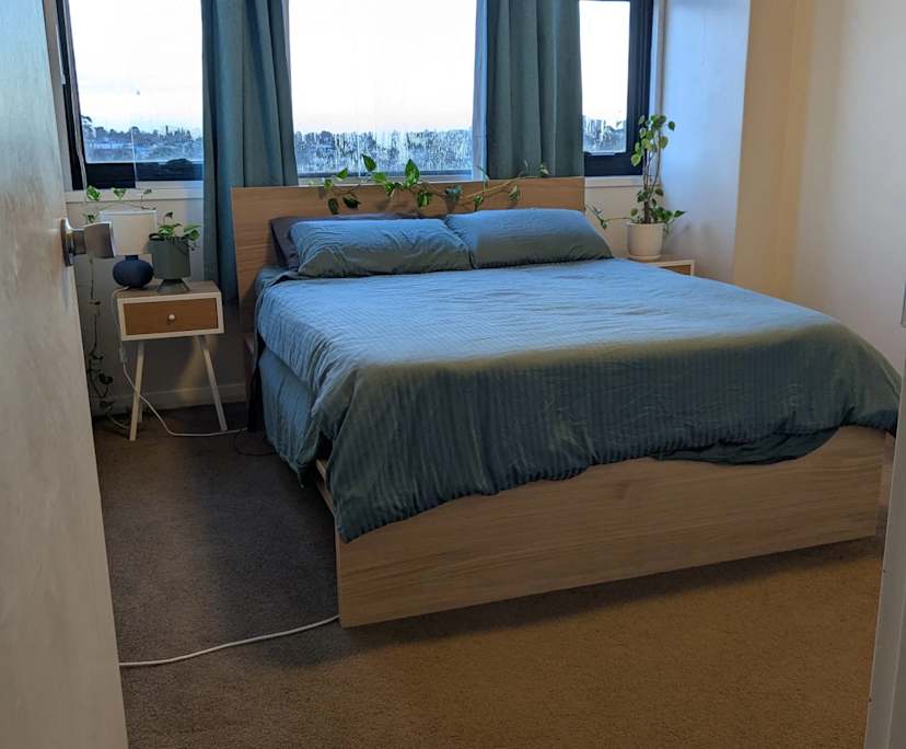 Furnished room with own bathroom