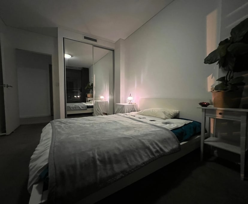 Furnished room in a flatshare