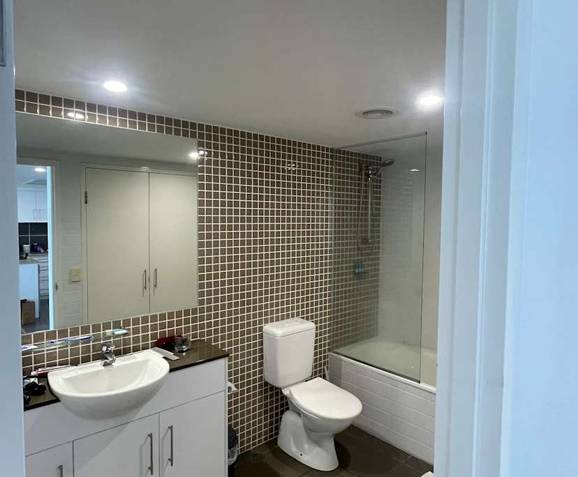 Furnished room with own bathroom