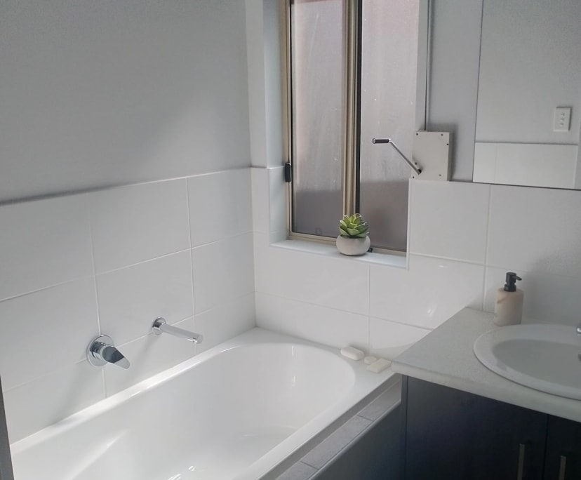 $300, Share-house, 3 bathrooms, Findon SA 5023