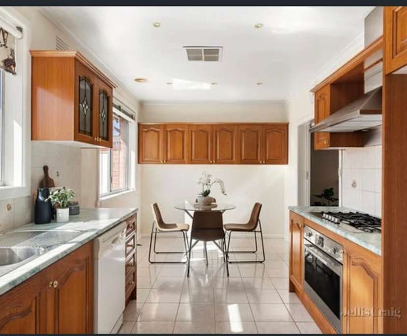 $230, Share-house, 3 bathrooms, Kingsbury VIC 3083