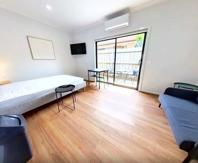 $350, Share-house, 9 rooms, Saint Albans VIC 3021, Saint Albans VIC 3021