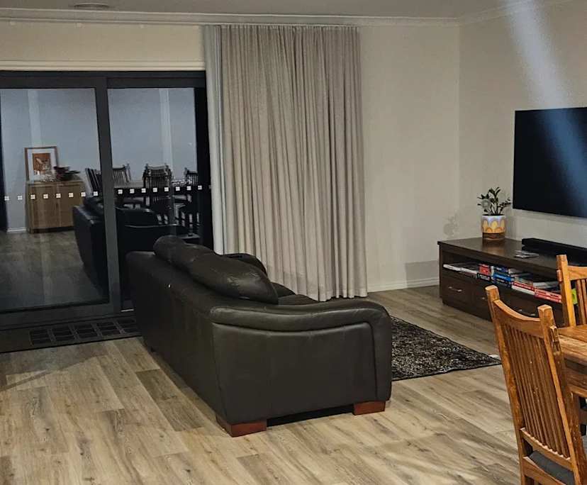 $240, Share-house, 4 bathrooms, Strathfieldsaye VIC 3551