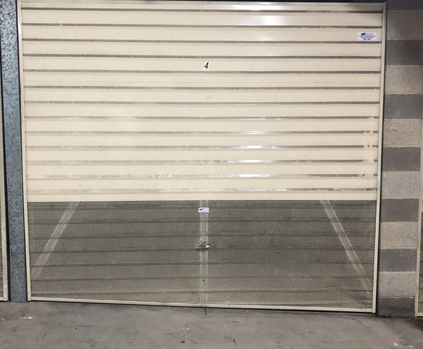 Whole property with 2 rooms for rent