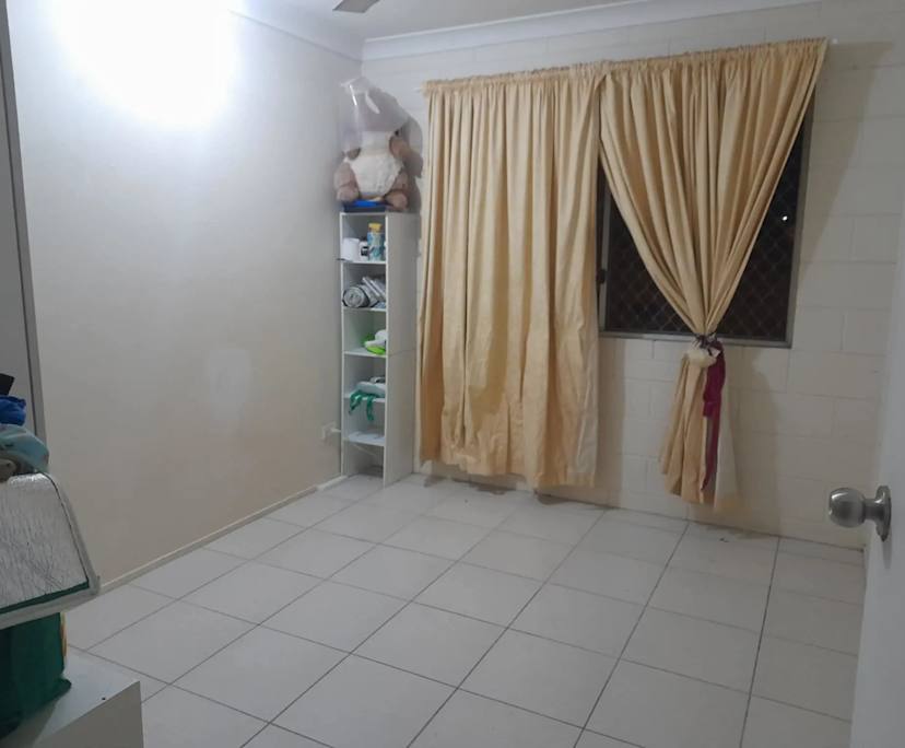 Unfurnished room in a share house