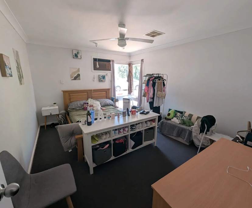 $350, Share-house, 4 bathrooms, Craigie WA 6025