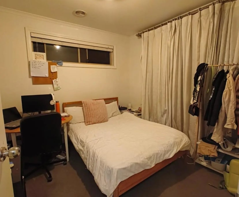 Furnished room in a share house