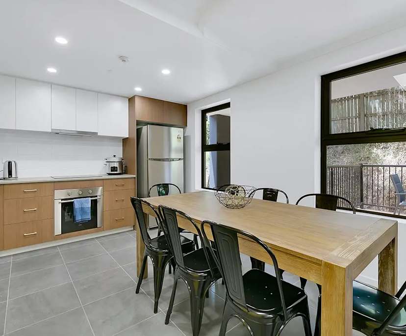 $475, Student-accommodation, 6 bathrooms, Saint Lucia QLD 4067