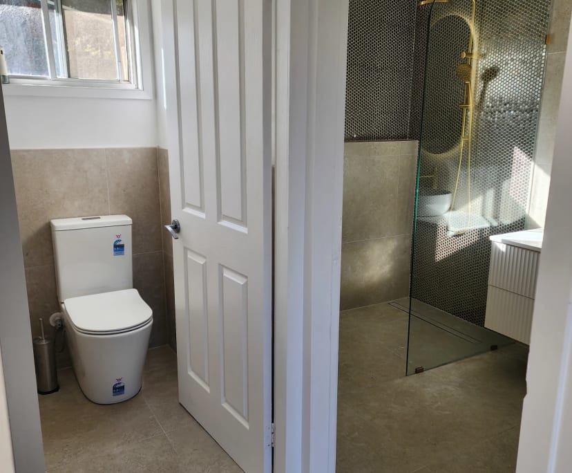 $250-280, Share-house, 2 rooms, Wyoming NSW 2250, Wyoming NSW 2250