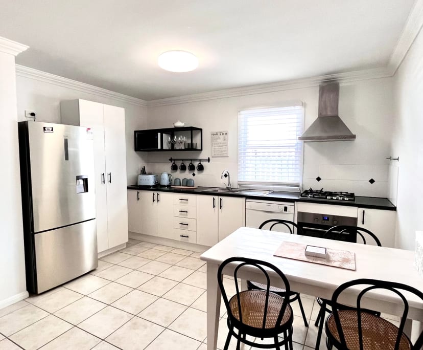 $285, Share-house, 4 bathrooms, Grange QLD 4051