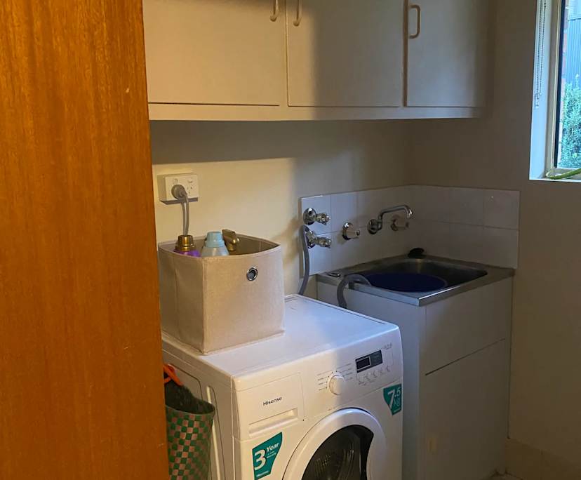 $180, Share-house, 3 bathrooms, Hallett Cove SA 5158