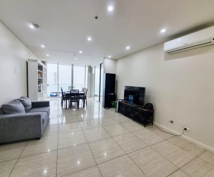 Furnished room in a flatshare